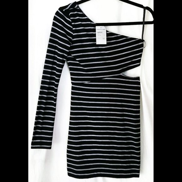 BCBGeneration Dresses & Skirts - Sexy Striped NWT $228 BCBGENERATION Sz XS Asymmetric Cut One Shoulder Mini Dress